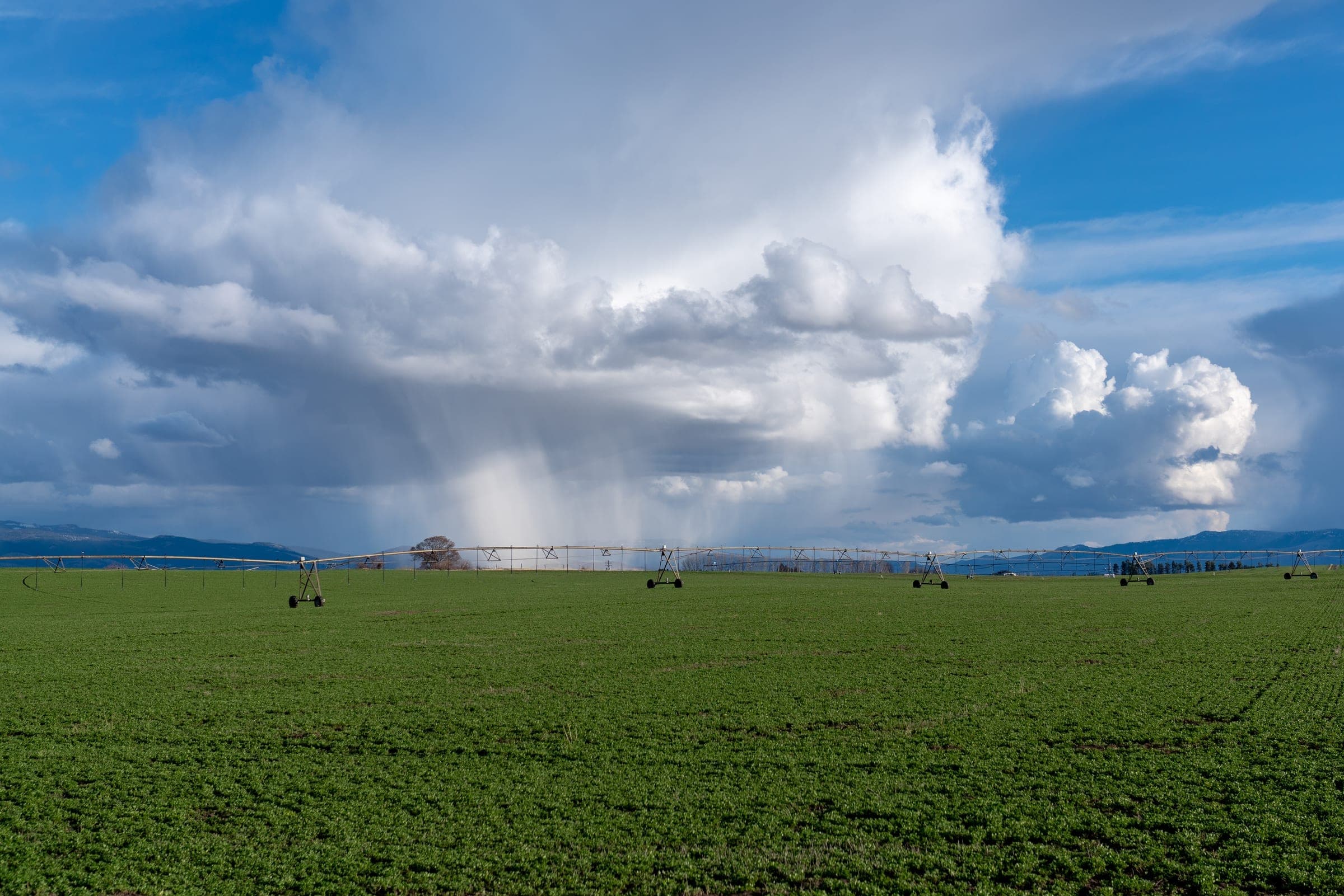 Massive cloud bank rolling over the valley