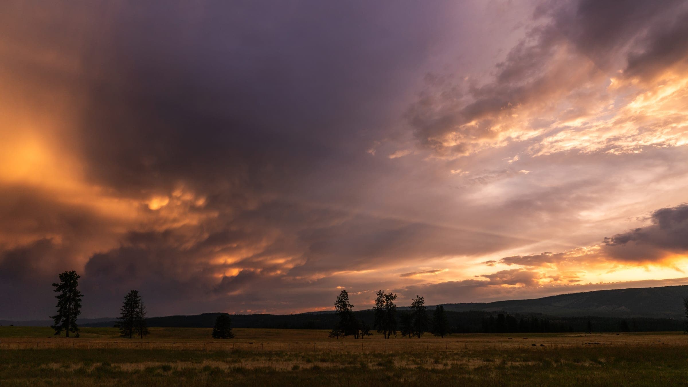 Layers of color in the valley sunset sky